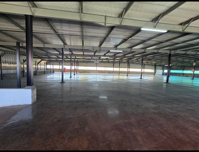 6,649M² WAREHOUSE FOR SALE IN MEADOWDALE